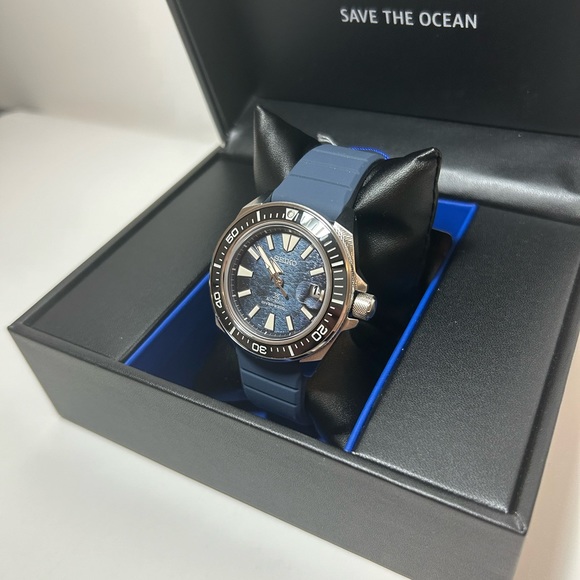 Seiko PROSPEX - Save The Ocean Manta Ray Edition SRPF79K1 - Picture 4 of 5